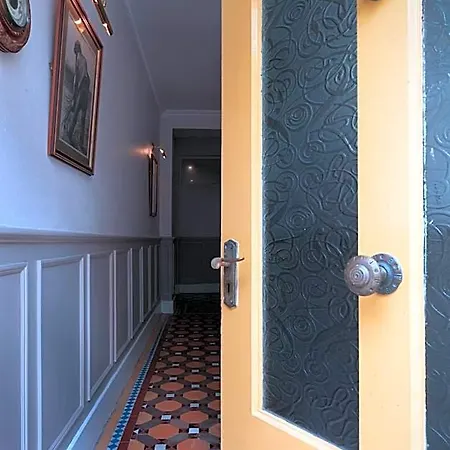 Bridge Street Townhouse 3*