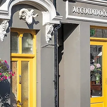 Bridge Street Townhouse Bed & Breakfast 3*
